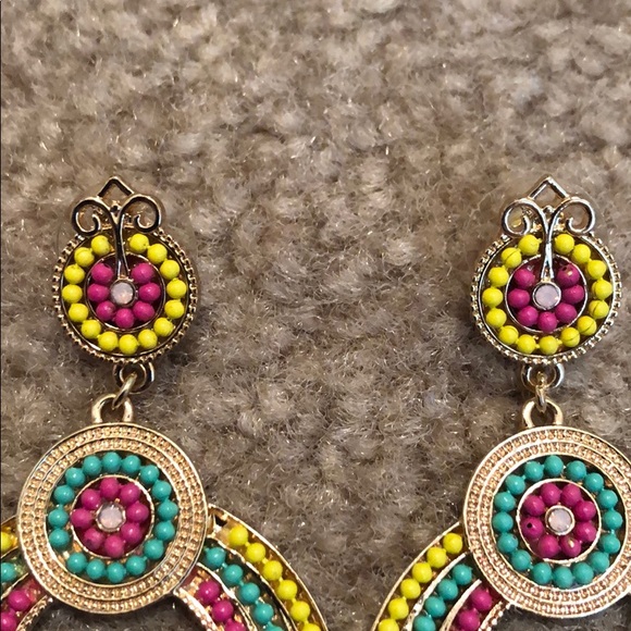 Earrings - Picture 4 of 7